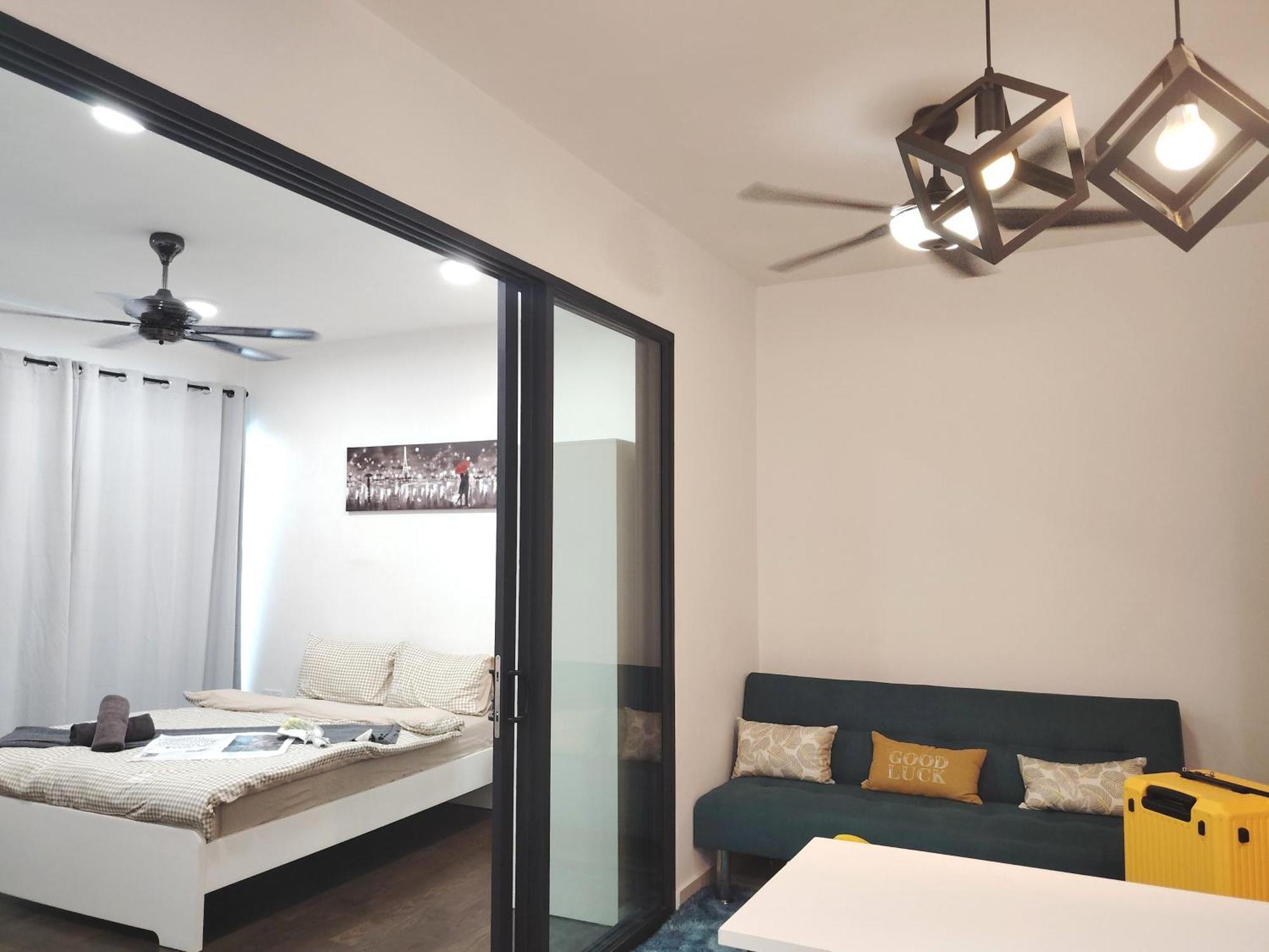 Almas Suites Poolview Netflix 100Mbps Bystay Nusajaya  Luaran gambar